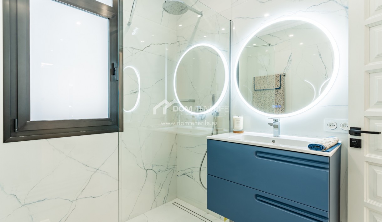 Sale - Villa -
Adeje - San Eugenio Alto