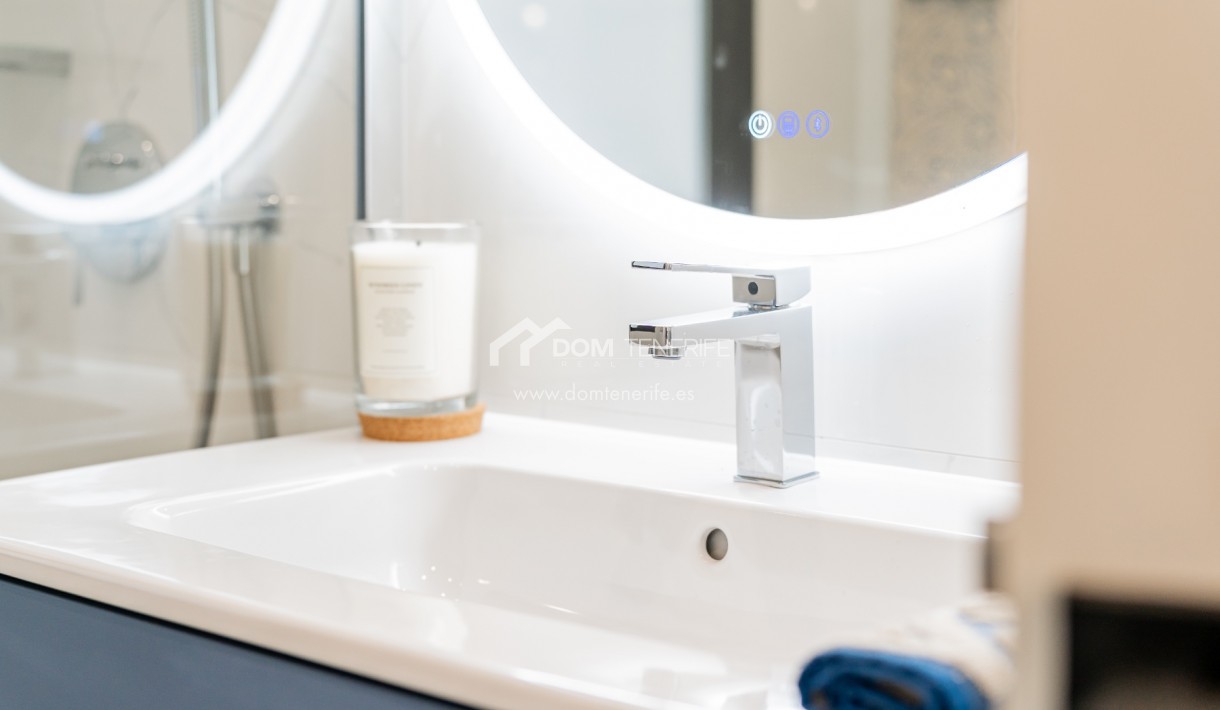 Sale - Villa -
Adeje - San Eugenio Alto