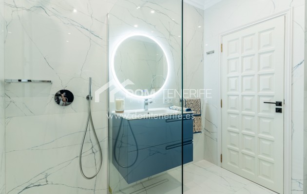 Sale - Villa -
Adeje - San Eugenio Alto