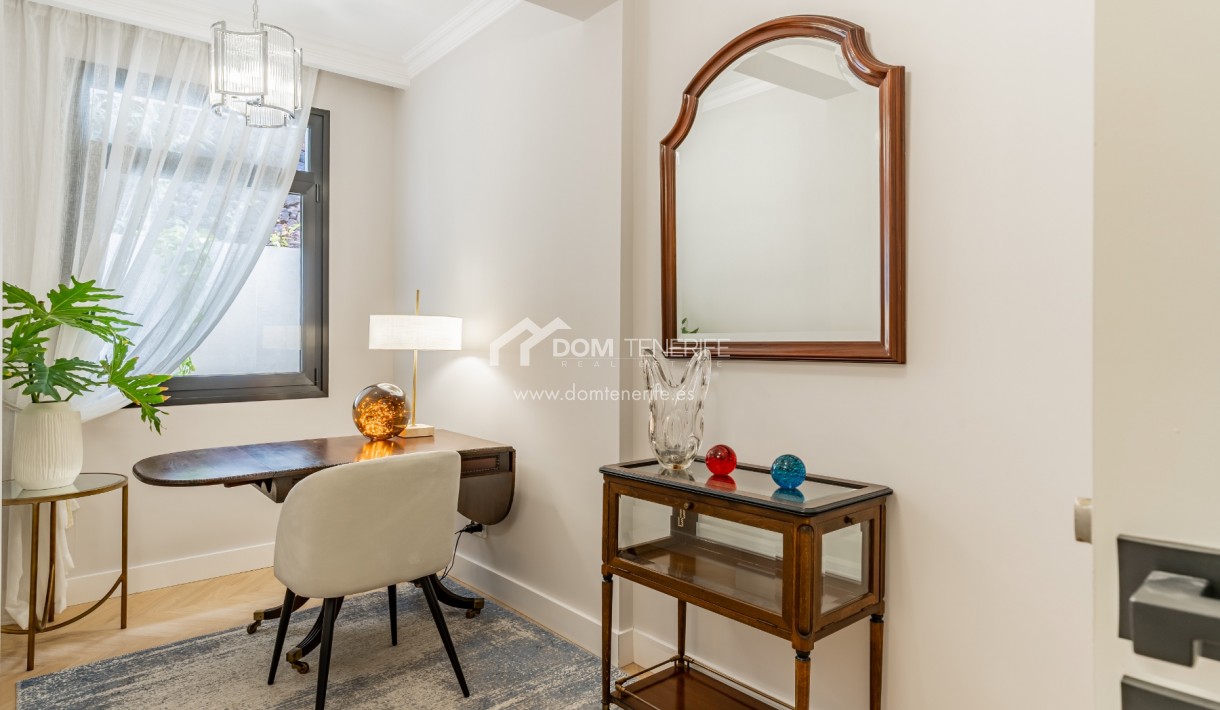 Sale - Villa -
Adeje - San Eugenio Alto