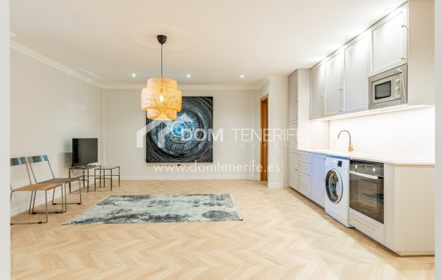 Sale - Villa -
Adeje - San Eugenio Alto