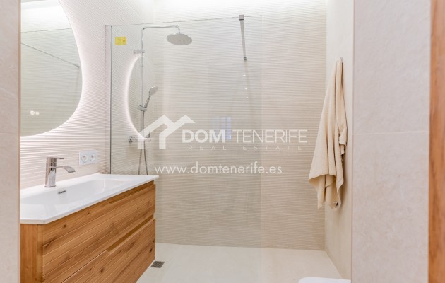 Sale - Villa -
Adeje - San Eugenio Alto