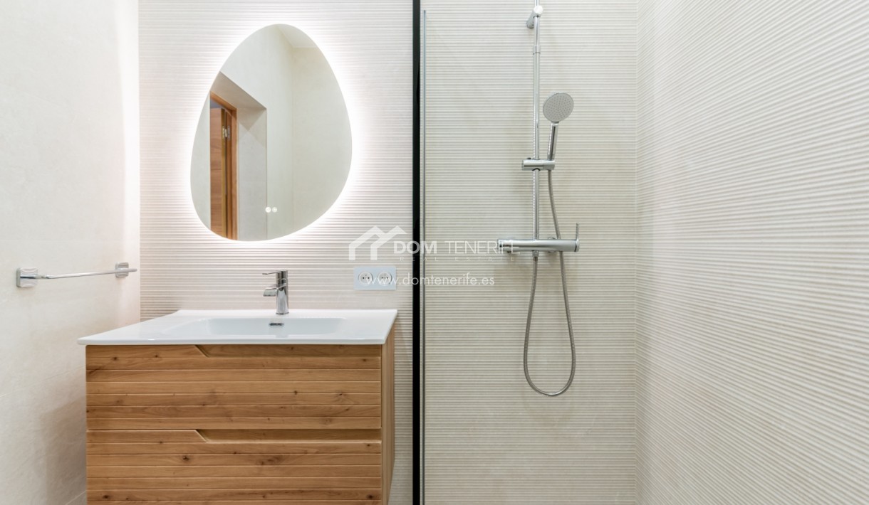 Sale - Villa -
Adeje - San Eugenio Alto