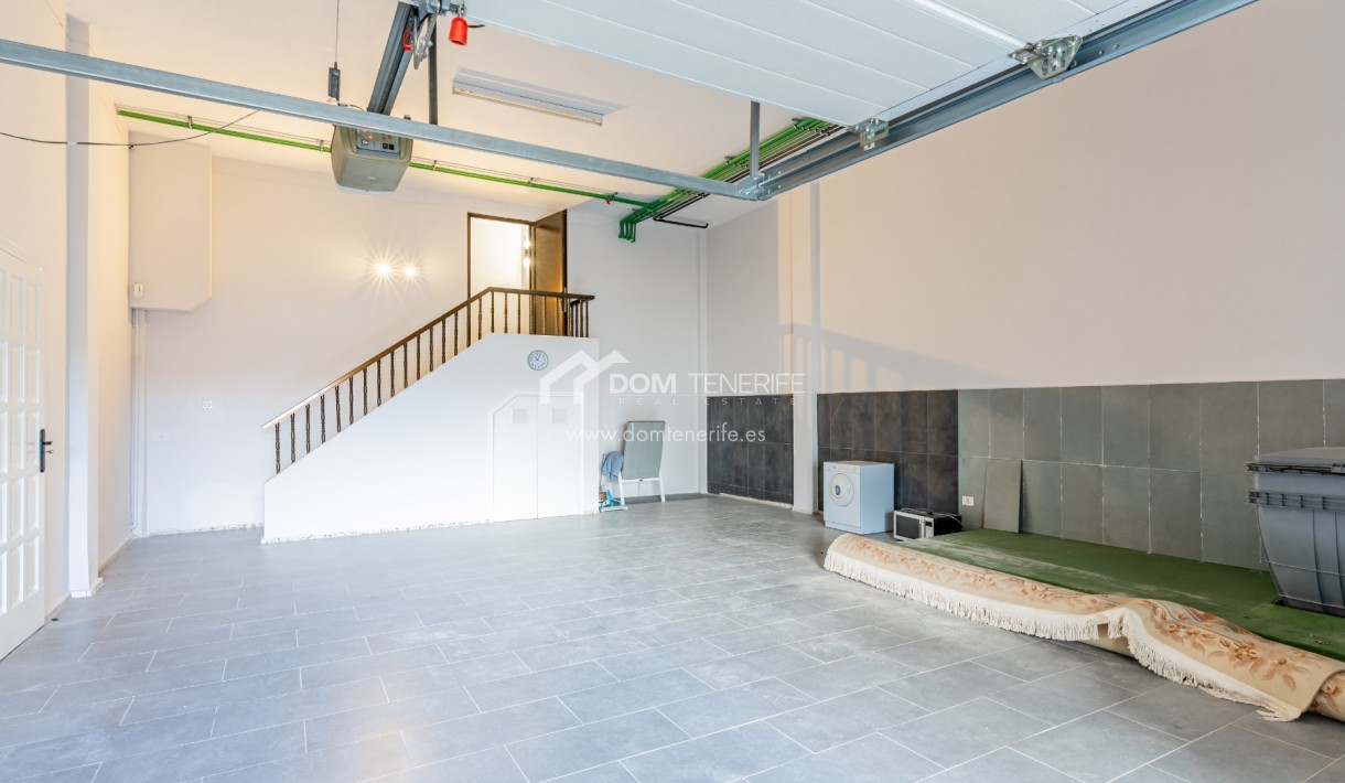 Sale - Villa -
Adeje - San Eugenio Alto