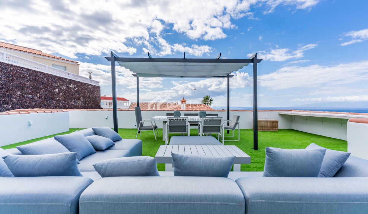 Sale - Villa -
Adeje - San Eugenio Alto