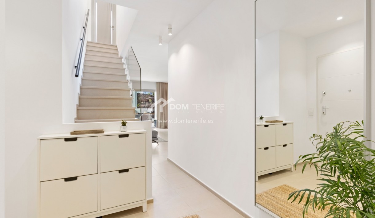 Sale - Penthouse -
Arona - Palm Mar