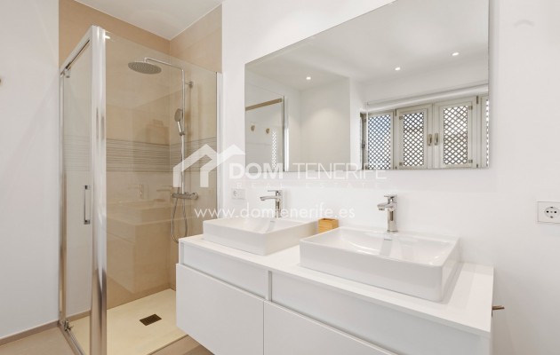 Sale - Penthouse -
Arona - Palm Mar