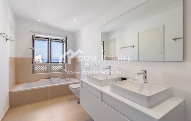 Sale - Penthouse -
Arona - Palm Mar