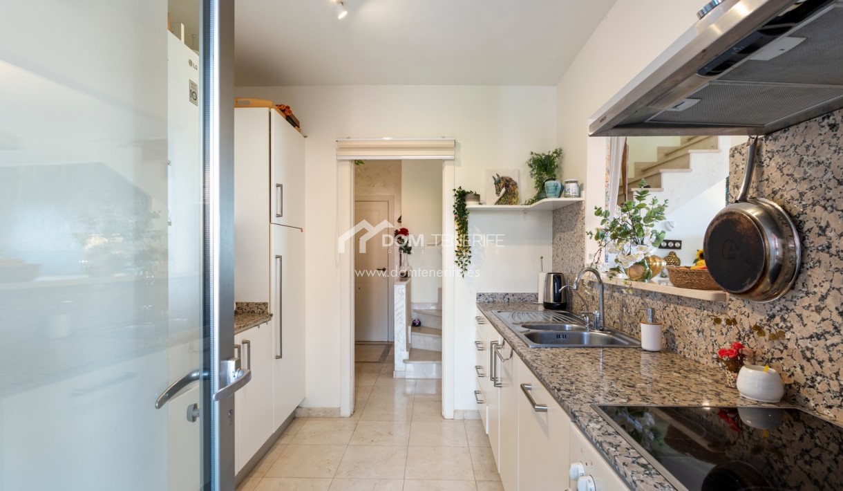 Sale - Penthouse -
Arona - Palm Mar