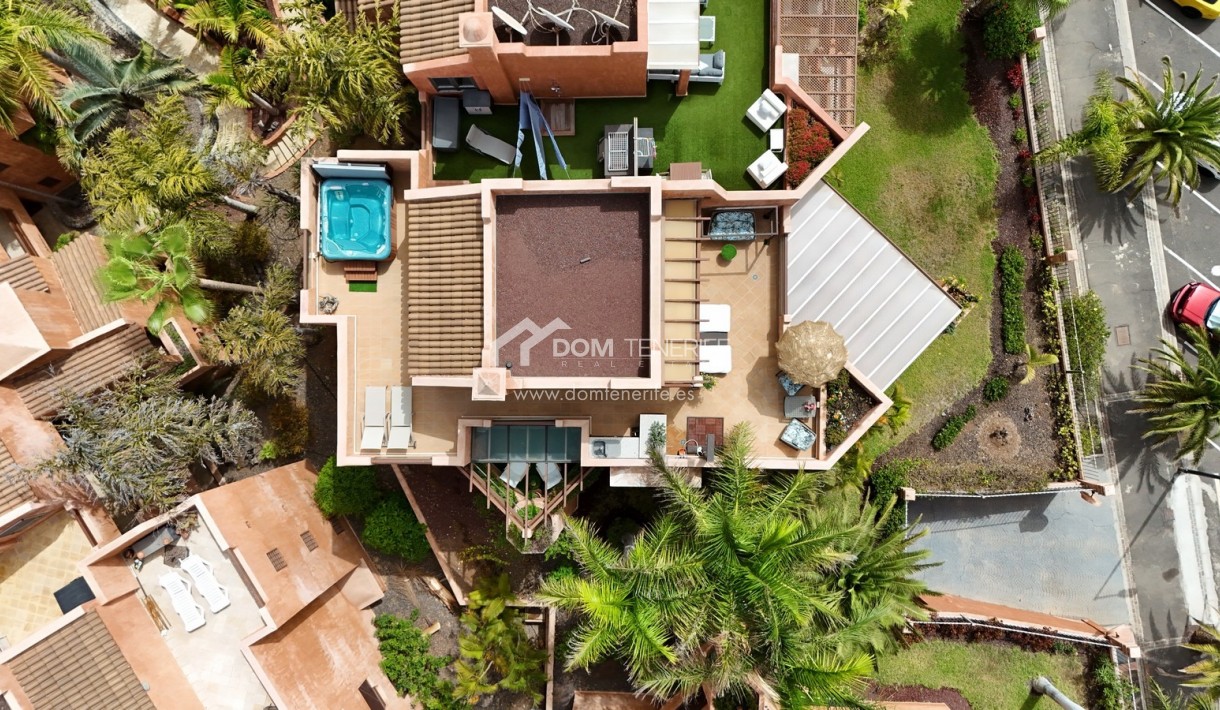 Sale - Penthouse -
Arona - Palm Mar