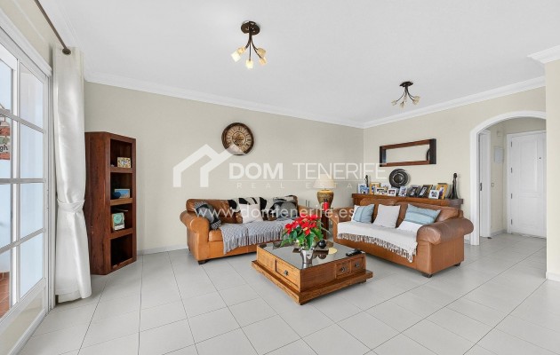 Revente - Maison de ville -
Adeje - Torviscas Alto