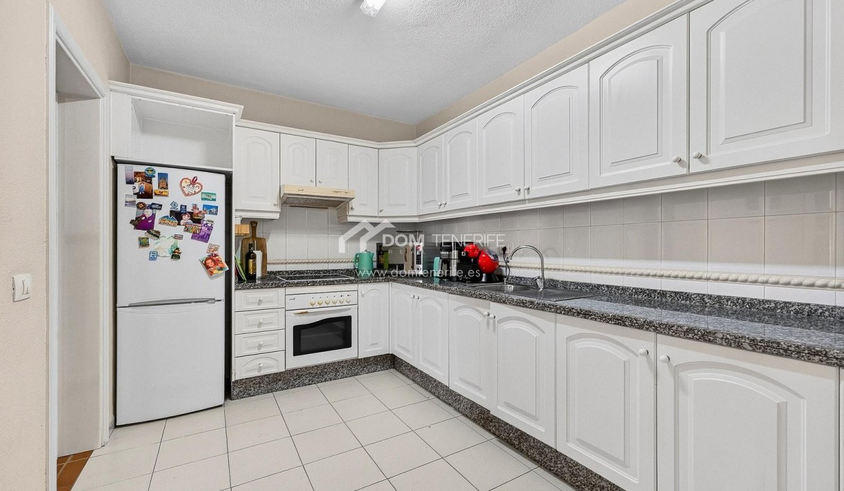 Revente - Maison de ville -
Adeje - Torviscas Alto