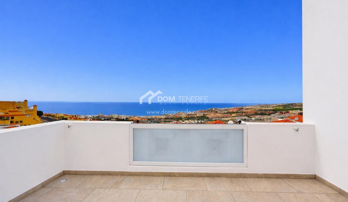 Revente - Maison de ville -
Adeje - Torviscas Alto