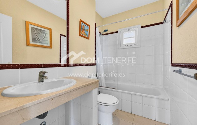 Revente - Maison de ville -
Adeje - Torviscas Alto