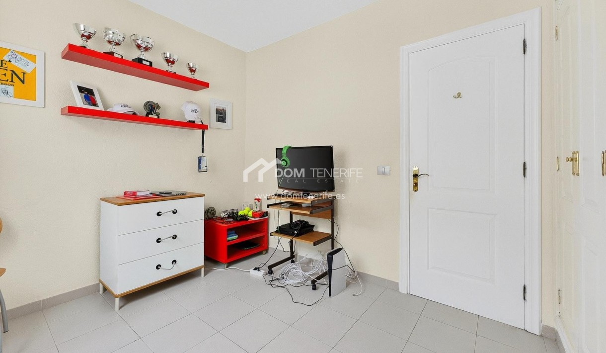 Revente - Maison de ville -
Adeje - Torviscas Alto