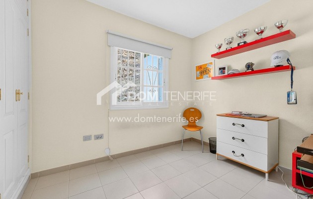 Revente - Maison de ville -
Adeje - Torviscas Alto