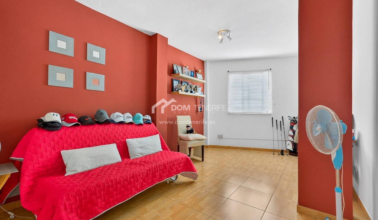 Revente - Maison de ville -
Adeje - Torviscas Alto