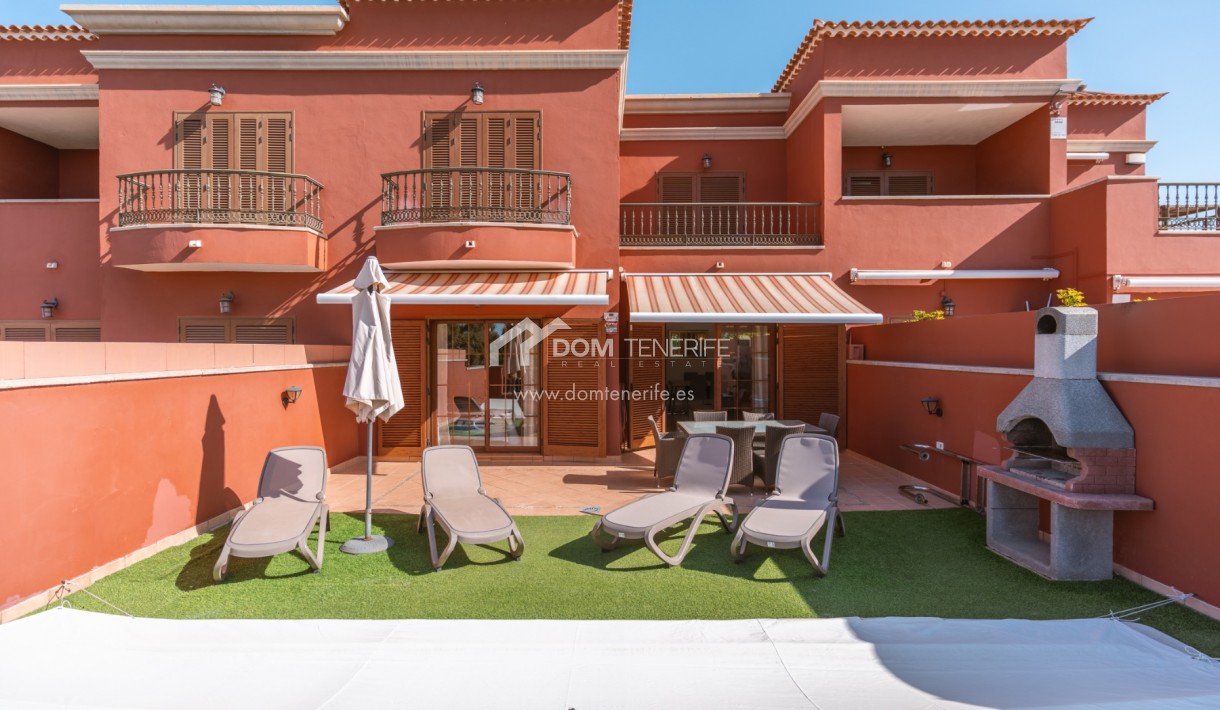 Wiederverkauf - Stadthaus -
Adeje - El Duque