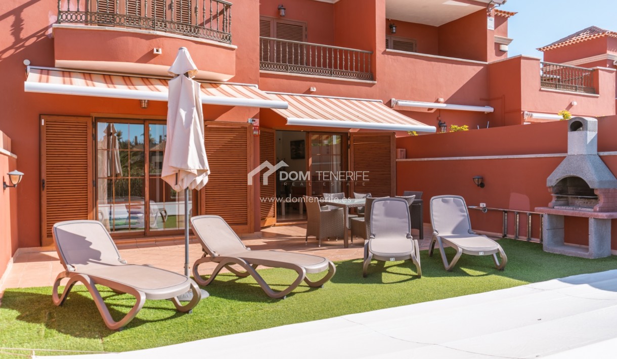 Wiederverkauf - Stadthaus -
Adeje - El Duque