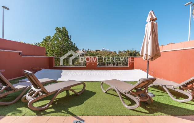 Wiederverkauf - Stadthaus -
Adeje - El Duque