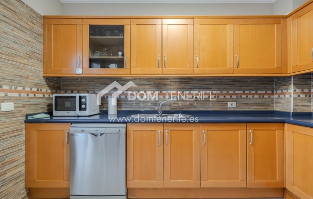 Wiederverkauf - Stadthaus -
Adeje - El Duque