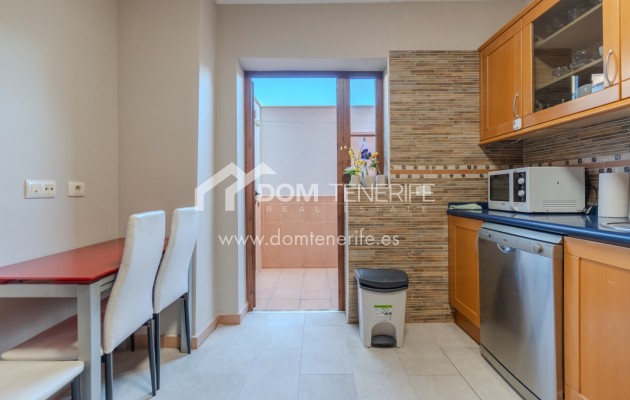 Wiederverkauf - Stadthaus -
Adeje - El Duque