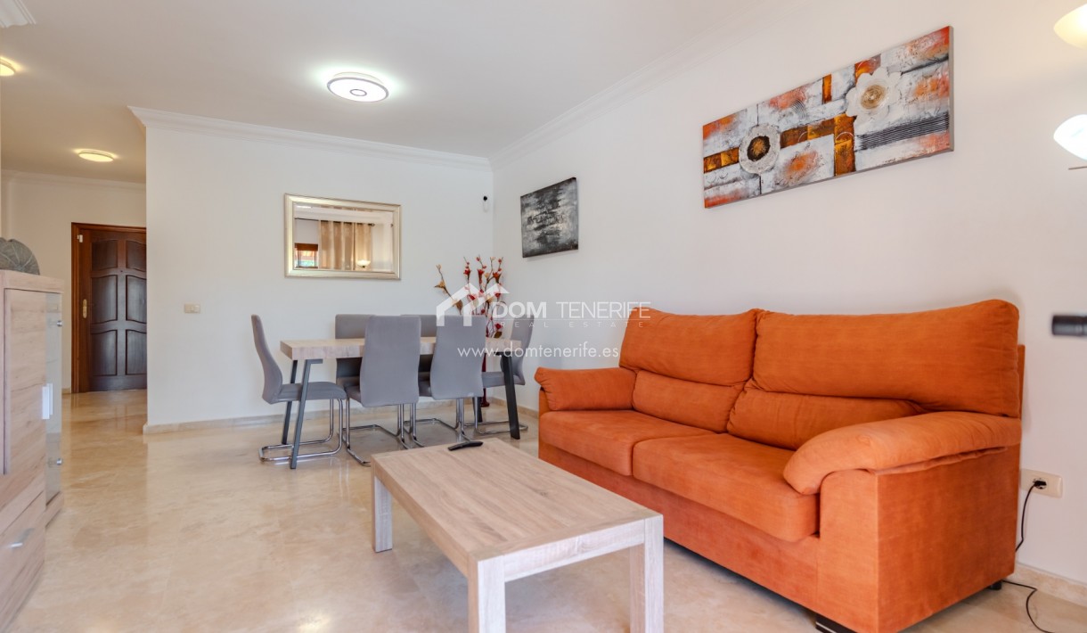 Wiederverkauf - Stadthaus -
Adeje - El Duque