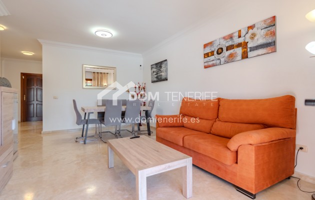 Wiederverkauf - Stadthaus -
Adeje - El Duque