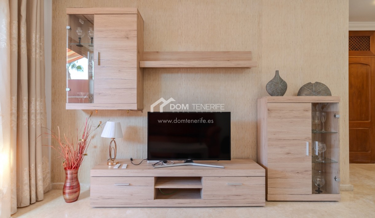 Wiederverkauf - Stadthaus -
Adeje - El Duque