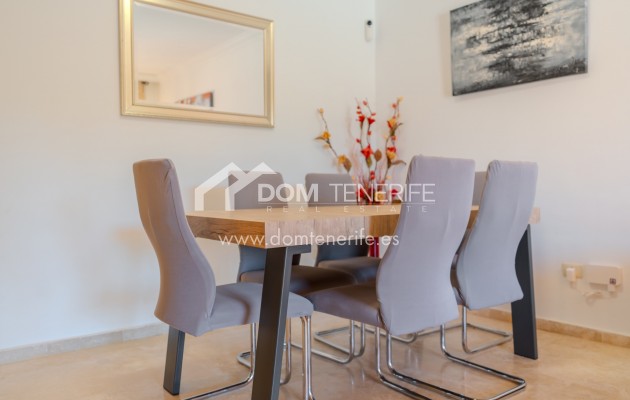 Wiederverkauf - Stadthaus -
Adeje - El Duque