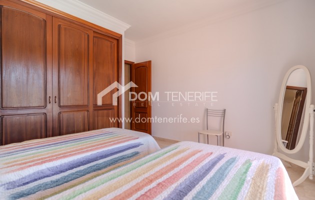 Wiederverkauf - Stadthaus -
Adeje - El Duque