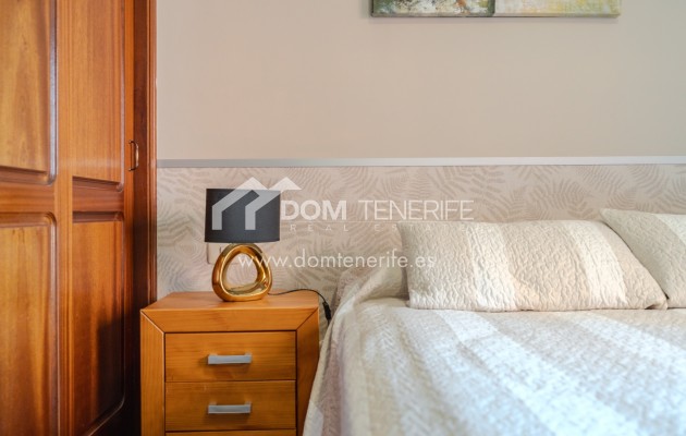 Wiederverkauf - Stadthaus -
Adeje - El Duque