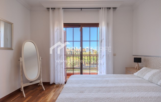 Wiederverkauf - Stadthaus -
Adeje - El Duque