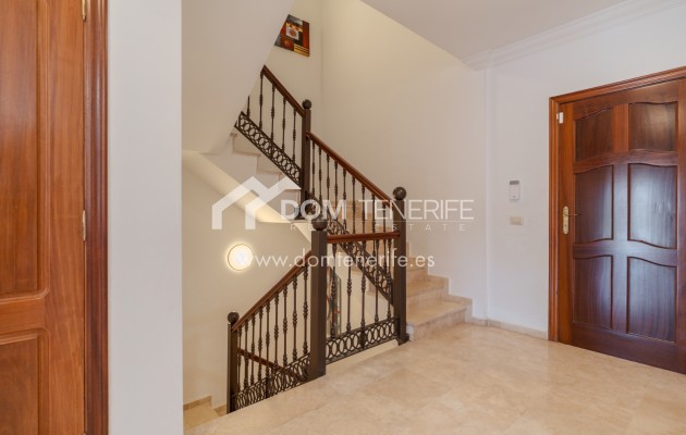 Wiederverkauf - Stadthaus -
Adeje - El Duque