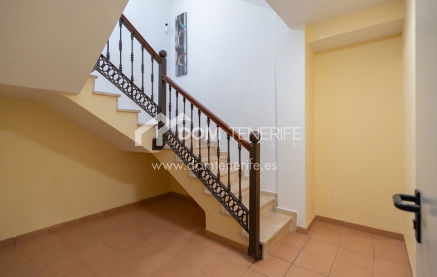 Wiederverkauf - Stadthaus -
Adeje - El Duque