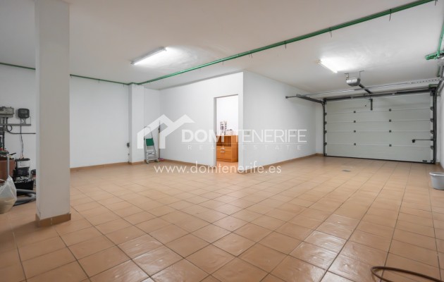 Wiederverkauf - Stadthaus -
Adeje - El Duque