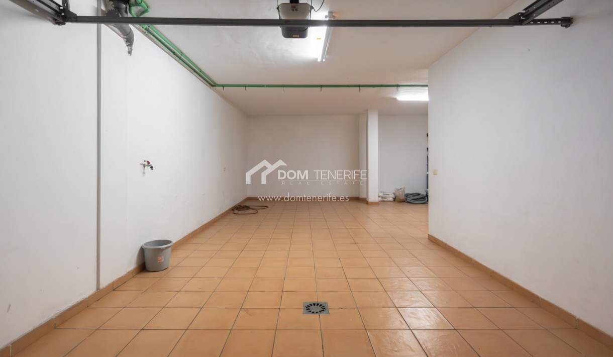 Wiederverkauf - Stadthaus -
Adeje - El Duque