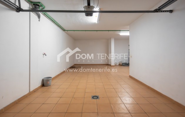 Wiederverkauf - Stadthaus -
Adeje - El Duque