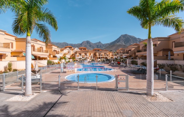 Wiederverkauf - Stadthaus -
Adeje - El Duque