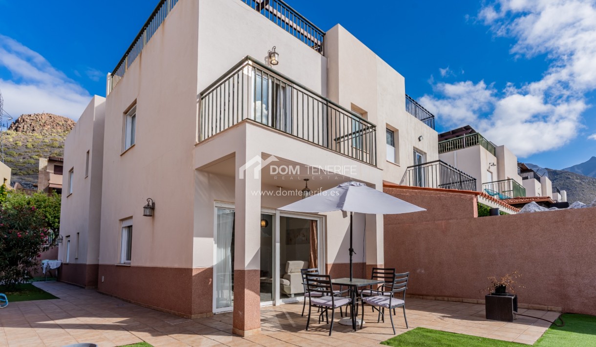 Location - Maison de ville -
Adeje - Fañabe Alto 