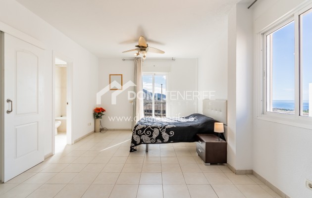 Location - Maison de ville -
Adeje - Fañabe Alto 