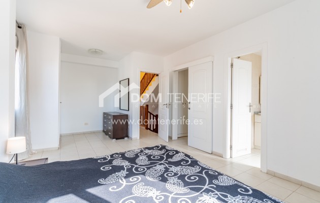 Location - Maison de ville -
Adeje - Fañabe Alto 