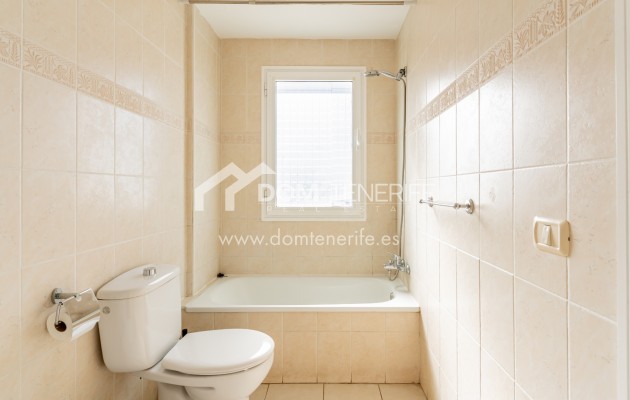 Location - Maison de ville -
Adeje - Fañabe Alto 