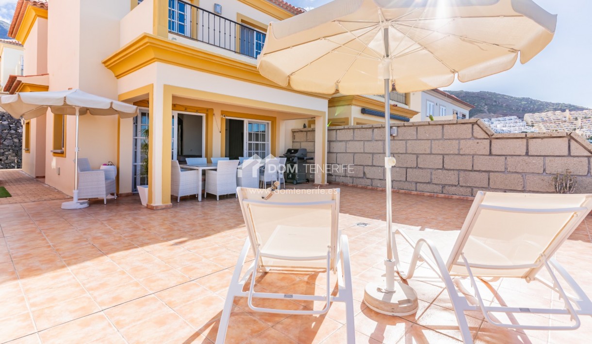 Sale - Townhouse -
Adeje - El Madroñal