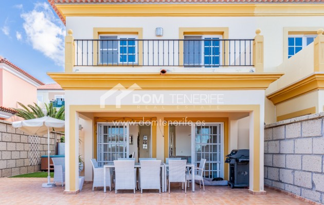 Sale - Townhouse -
Adeje - El Madroñal