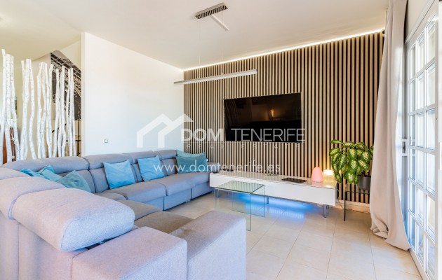 Sale - Townhouse -
Adeje - El Madroñal