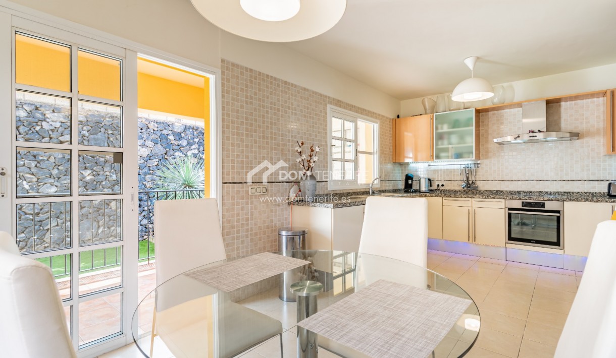 Sale - Townhouse -
Adeje - El Madroñal