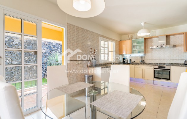 Sale - Townhouse -
Adeje - El Madroñal
