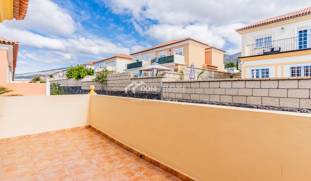 Sale - Townhouse -
Adeje - El Madroñal
