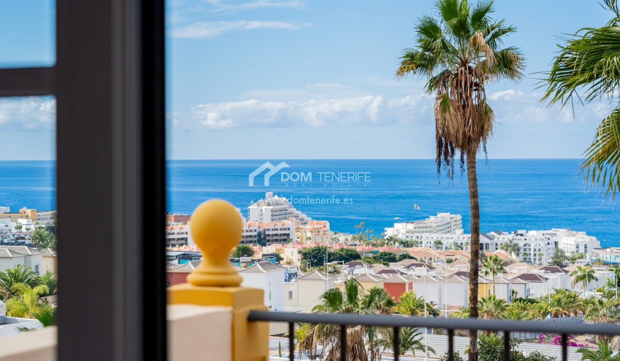 Sale - Townhouse -
Adeje - El Madroñal